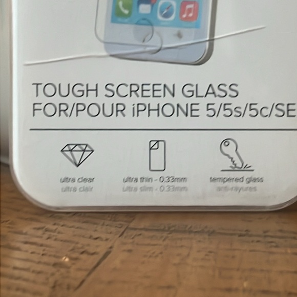 XQISIT Touch Screen Glass for iPhone 5/5s/5c/SE - Picture 2 of 4